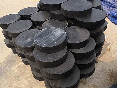 利津县板式橡胶支座由若干层橡胶片与薄钢板经加压硫化